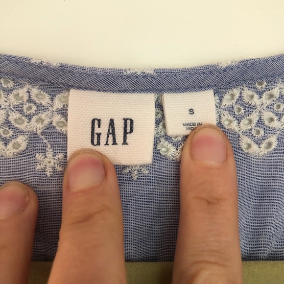 Gap Eyelet Lace Split-Neck Blouse in Chambray - Picture 5 of 8